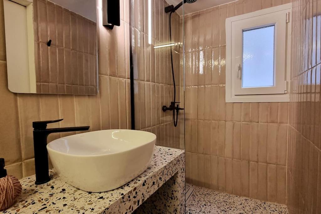 Μπροστά Στη Πλατεία Ναυαρίνου/Τσιμισκη Διαμέρισμα เทสซาโลนิกิ ภายนอก รูปภาพ